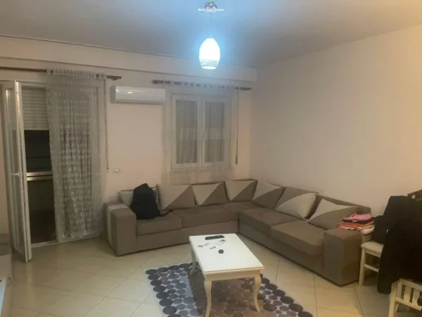 Tirane, jepet me qera apartament 2+1 Kati 2, 98 m² 500 € (kodra e diellit)