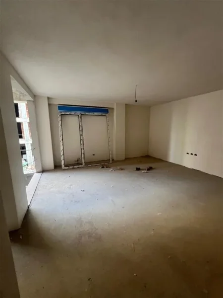 Tirane, shitet apartament 2+1+Ballkon Kati 1, 115 m² 173.230 € (Bulevardi i Ri)