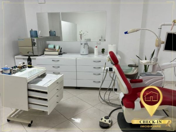 Tirane, shitet pajisje dentare Shitet Biznes Klinike Dentare 12.000 €