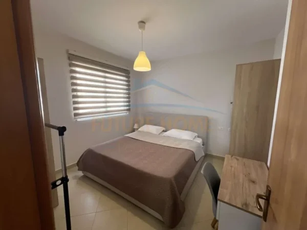 Tirane, jepet me qera apartament 1+1 Kati 5, 65 m² 420 € (UNAZA E RE)