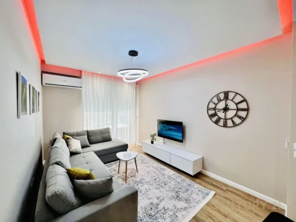 Tirane, jepet me qera apartament 1+1+Aneks+Ballkon Kati 2, 70 m² 890 € (Kompleksi Kika 2)