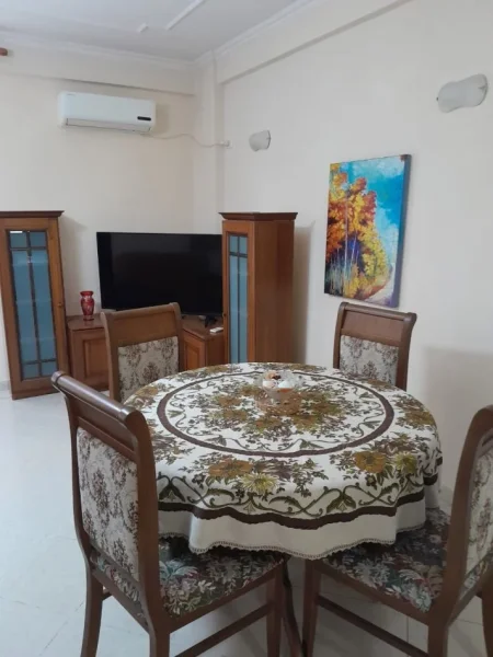 Tirane, jepet me qera apartament 2+1 Kati 5, 100 m² 550 € (qender)