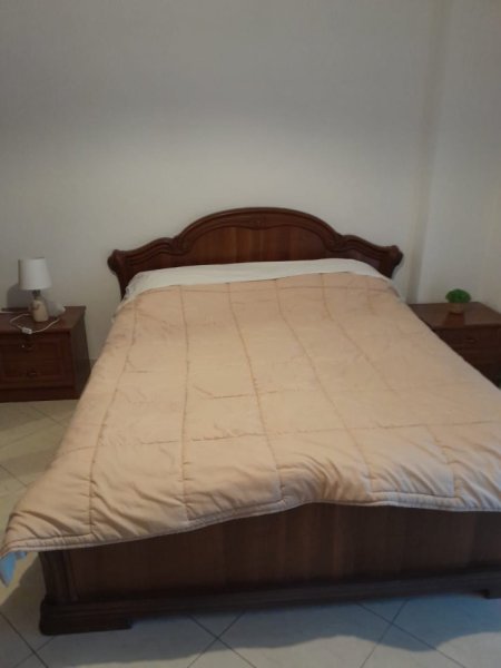 Tirane, jepet me qera apartament 2+1 Kati 5, 100 m² 550 € (qender)