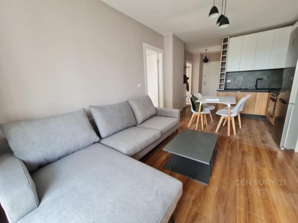 Tirane, jepet me qera apartament 2+1+Aneks+Ballkon Kati 4, 81 m² (Turdiu)