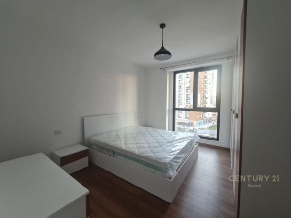 Tirane, jepet me qera apartament 2+1+Aneks+Ballkon Kati 4, 81 m² (Turdiu)