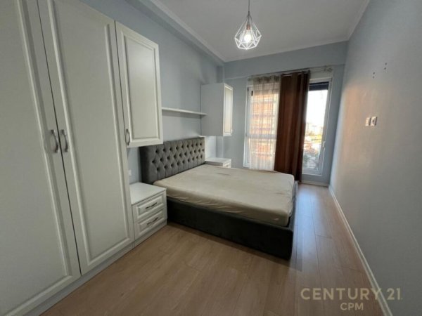 Tirane, jepet me qera apartament 1+1+Aneks+Ballkon Kati 5, 59 m² 550 € (Magnet)