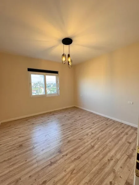 Durres, shitet apartament 1+1+Aneks+Ballkon Kati 7, 70 m² 75.000 € (Plazh)