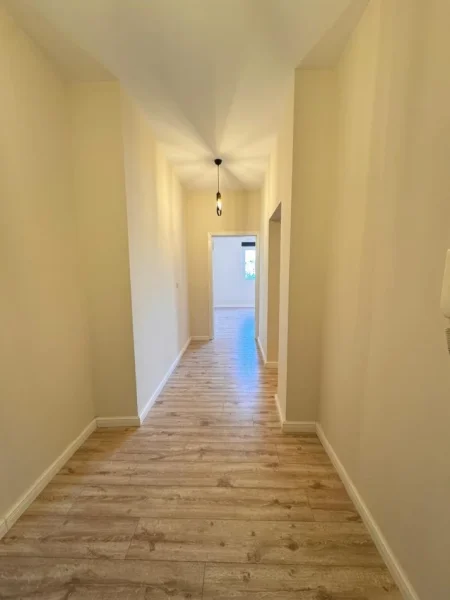 Durres, shitet apartament 1+1+Aneks+Ballkon Kati 7, 70 m² 75.000 € (Plazh)