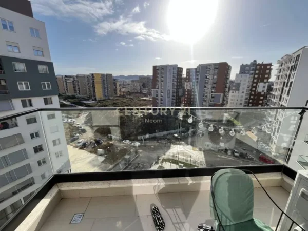 Tirane, shitet apartament 2+1 Kati 8, 115 m² 180.000 € (Ish Fusha Aviacionit)