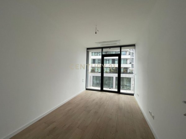 Tirane, jepet me qera zyre Kati 1, 89 m² 1.350 € (Lake View)