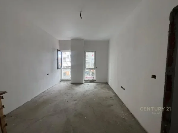 Tirane, shes apartament 2+1+Aneks+Ballkon Kati 3, 110 m² 237.000 € (Zogu i Zi)