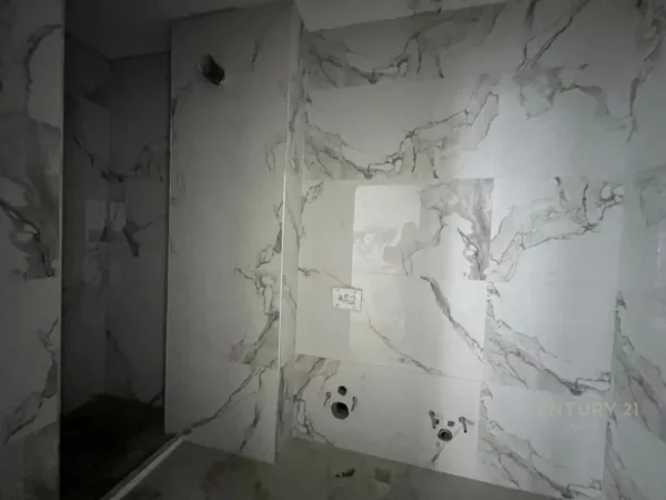 Tirane, shes apartament 2+1+Aneks+Ballkon Kati 3, 110 m² 237.000 € (Zogu i Zi)