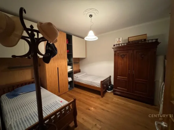 Tirane, shes apartament 2+1+Aneks+Ballkon Kati 5, 150 m² 500.000 € (Blloku)