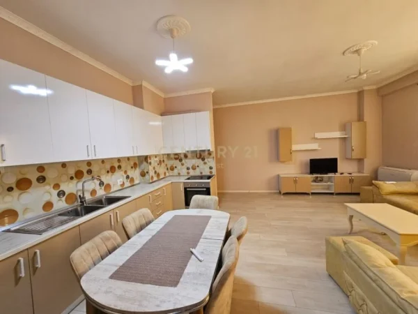 Tirane, shes apartament 2+1+Aneks+Ballkon Kati 2, 104 m² 190.000 € (Kinostudio)