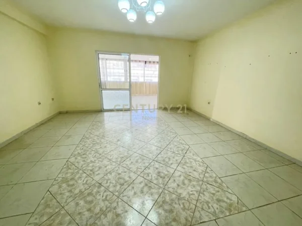 Tirane, shes apartament 2+1+Aneks+Ballkon Kati 3, 160 m² 260.000 € (Myslym Shyri)