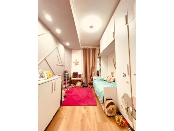 Tirane, shes apartament+verande | Penthouse 2+1+Aneks+Ballkon Kati 1, 90 m² 180.000 € (KODRA E DIELLIT 2)