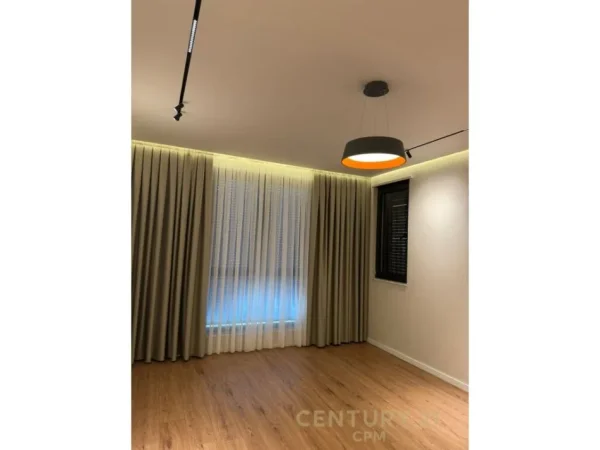 Tirane, shes apartament 1+1+Aneks+Ballkon Kati 6, 78 m² 200.000 € (Kopshtit Zoologjik)