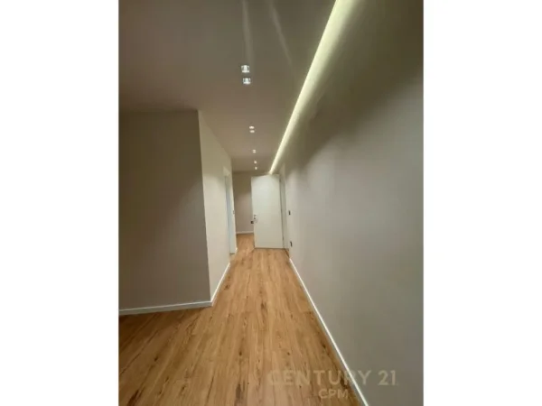 Tirane, shes apartament 1+1+Aneks+Ballkon Kati 6, 78 m² 200.000 € (Kopshtit Zoologjik)