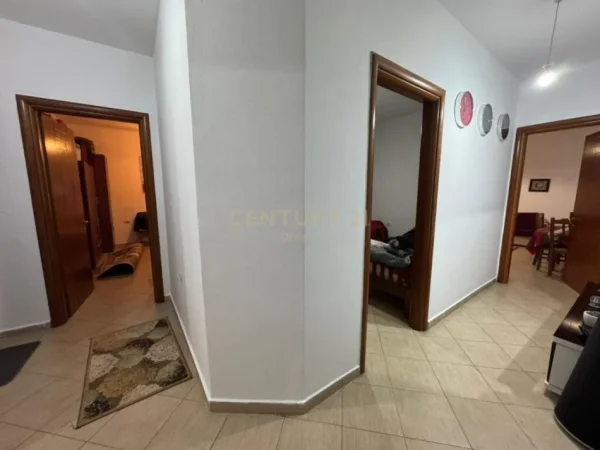 Tirane, shes apartament 2+1+Aneks+Ballkon Kati 2, 95 m² 200.000 € (Selvia)