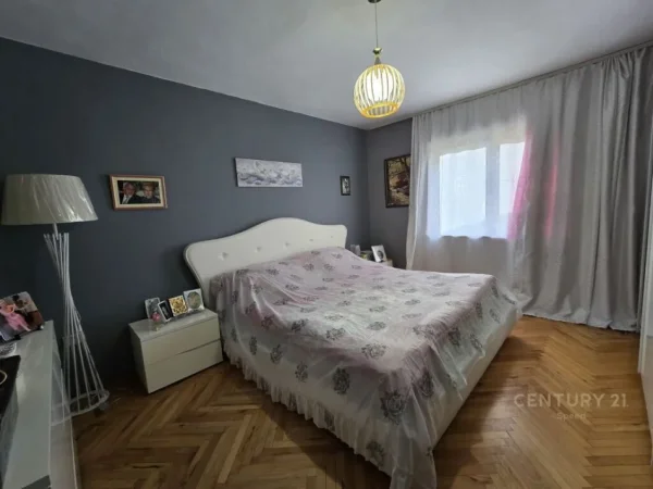 Tirane, shes apartament 3+1+Aneks+Ballkon Kati 4, 96 m² 179.000 € (Shkolla e Baletit)