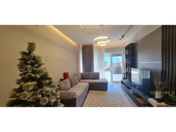 Tirane, shes apartament duplex Dublex Kati 1, 241 m² 369.000 € (KODRA E DIELLIT 2)