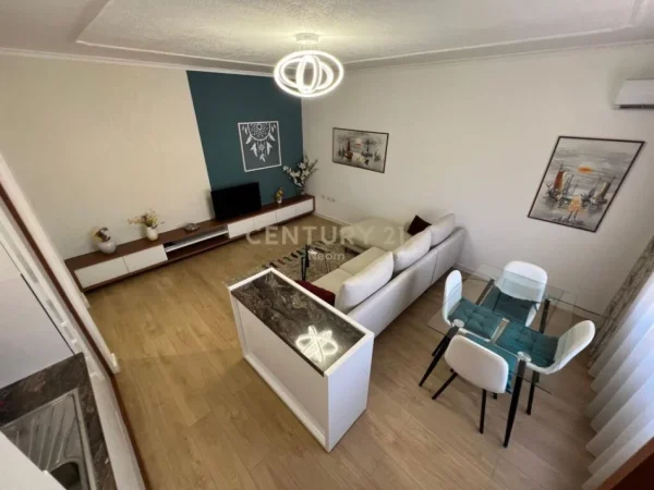 Tirane, shes apartament 2+1+Aneks+Ballkon Kati 6, 100 m² 279.000 € (Blloku)