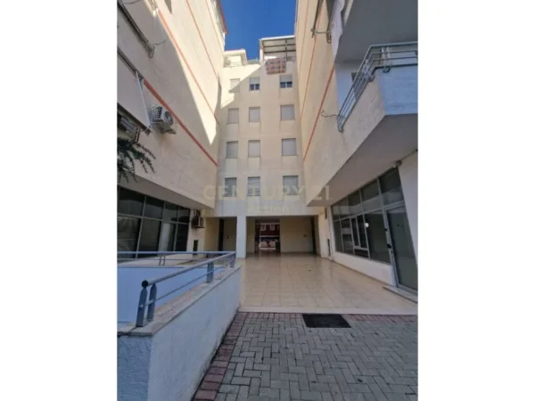 Tirane, shes apartament+verande | Penthouse 2+1+Aneks+Ballkon Kati 5, 133 m² 185.000 € (Selite)