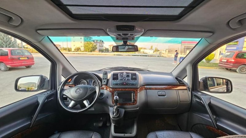 Durres, shitet minivan | minibus Benzin, gri metalizato automatik Kondicioner 230.000 km 4.000 €