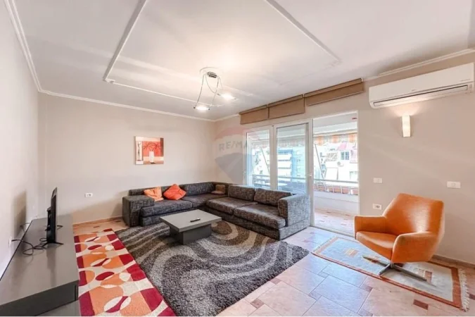 Tirane, jepet me qera apartament 2+1+Aneks+Ballkon Kati 7, 125 m² 750 € (Liqeni Tiranes)