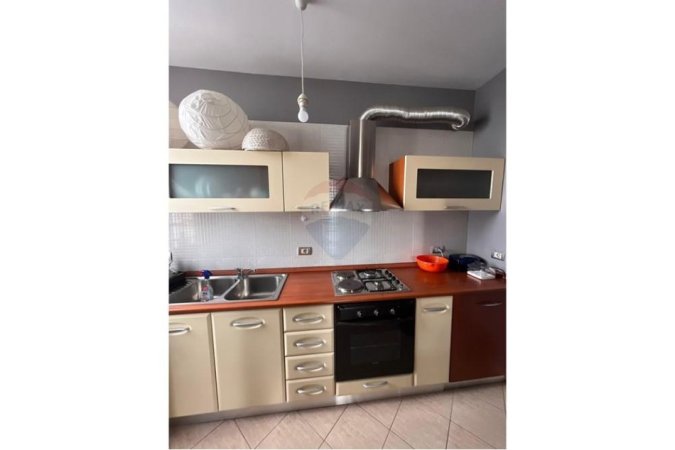 Tirane, jepet me qera apartament 1+1 Kati 7, 69 m² 501 € (QIRA APARTAMENT 1+1 SELVIA!)