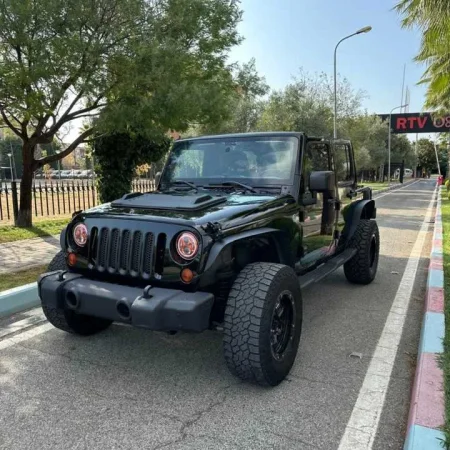 Tirane, shes makine Jeep Wrangler Benzin, e zeze automatik Kondicioner 201.000 km 13.900 €
