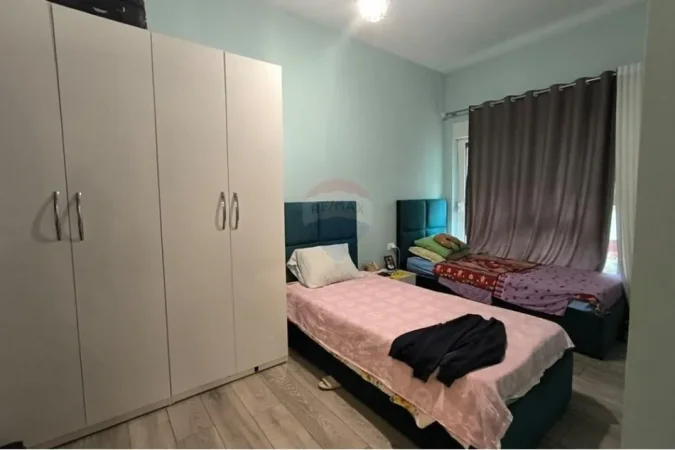 Tirane, jepet me qera apartament 2+1+Aneks+Ballkon Kati 3, 98 m² 149.500 € (Ali Demi)