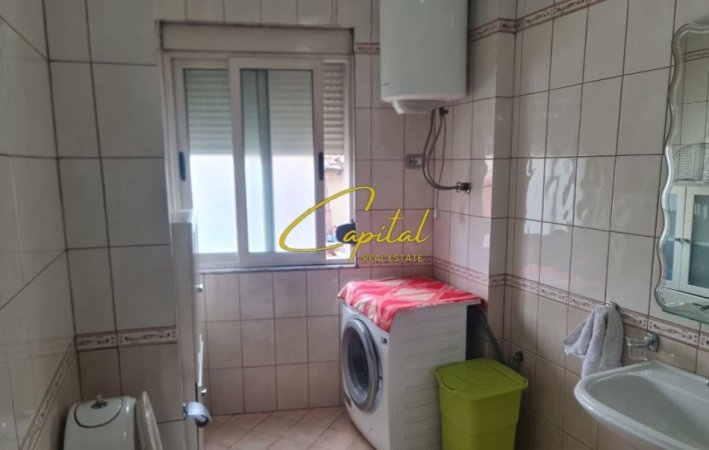 Tirane, jepet me qera apartament 2+1 Kati 2, 74 m² 650 € (RRUGA E DURRESIT)