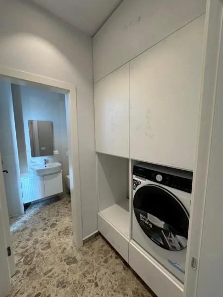 Tirane, jepet me qera Vile 3+1 Kati 0, 3.000 € (TEG)