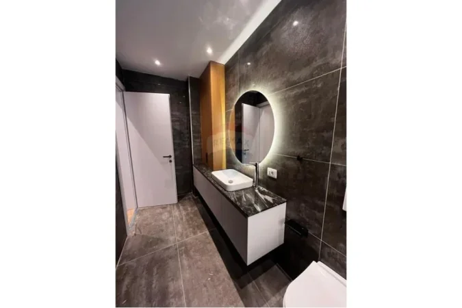 Tirane, jepet me qera apartament 2+1+Ballkon Kati 4, 120 m² 900 € (QIRA APARTAMENT 2+1+2 ISH PROFARMA!)