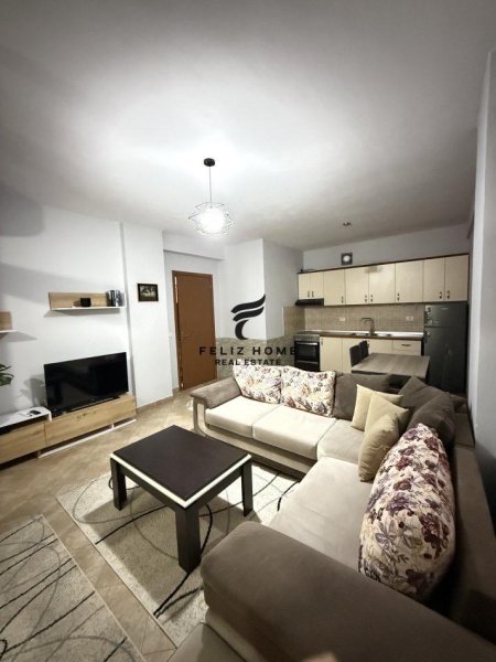 Tirane, jepet me qera apartament 1+1 Kati 5, 65 m² 450 € (ASTIR)
