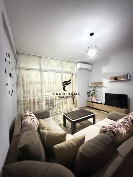 Tirane, jepet me qera apartament 1+1 Kati 5, 65 m² 450 € (ASTIR)