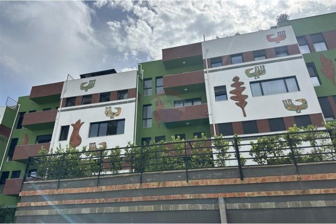 Tirane, shitet apartament 3+1+Ballkon Kati 0, 144 m² 255.000 € 