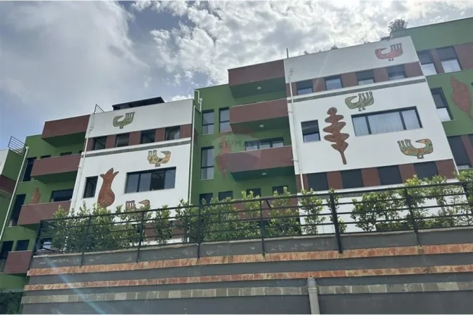 Tirane, shitet apartament 3+1+Ballkon Kati 0, 144 m² 255.000 € 