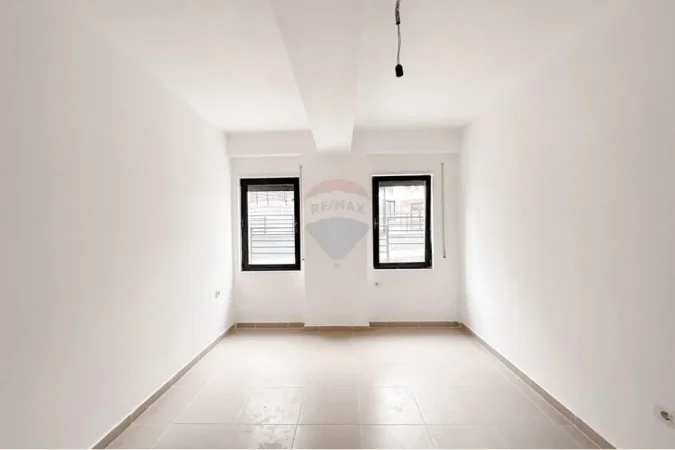 Tirane, shitet apartament 3+1+Ballkon Kati 0, 144 m² 255.000 € 
