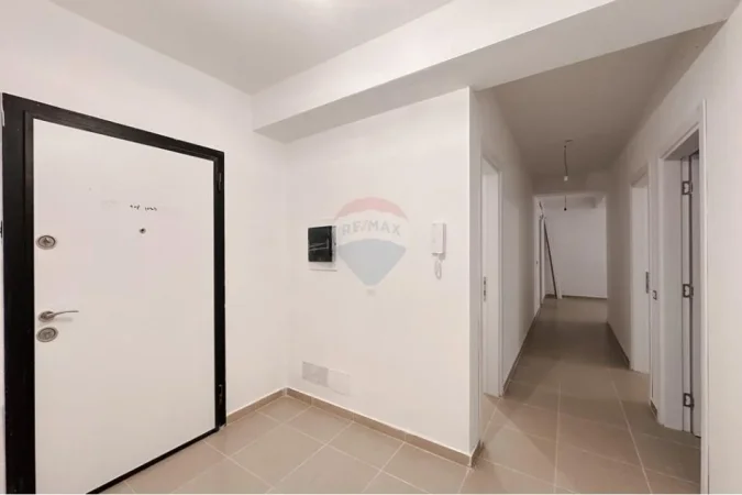 Tirane, shitet apartament 3+1+Ballkon Kati 0, 144 m² 255.000 € 