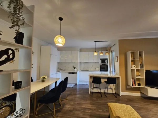 Tirane, jap me qera apartament 2+1+2 , 104 m² 1.200 € (Rruga e Kosovarëve)