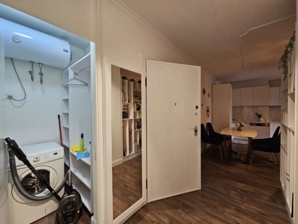 Tirane, jap me qera apartament 2+1+2 , 104 m² 1.200 € (Rruga e Kosovarëve)