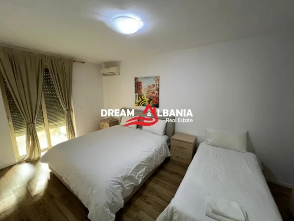 Tirane, jepet me qera apartament 2+1 Kati 2, 120 m² 1.105 € (bogdaneve)