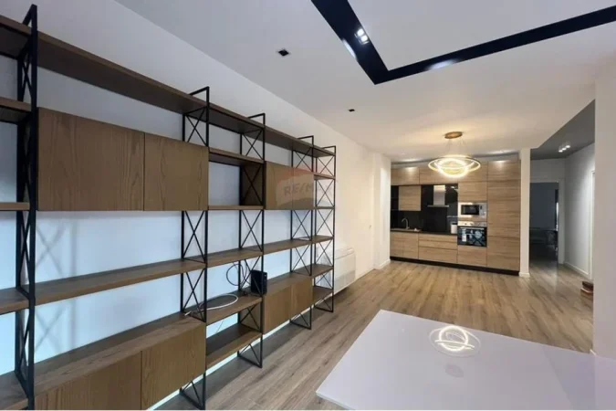 Tirane, shitet 2+1+Ballkon , 128 m² 345.000 € 