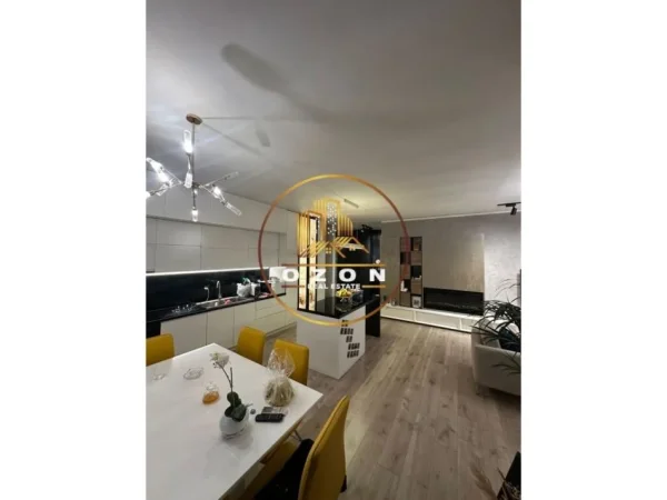 Apartament 3+1+2 për shitje tek Kodra e Diellit (Eleonora) !
