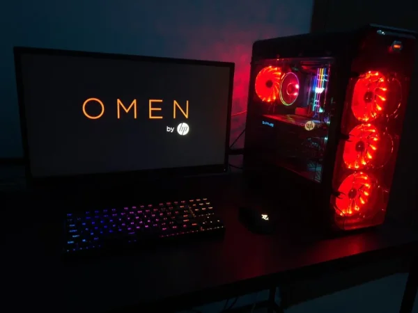 Tirane, shes Kompjuter+Monitor Gaming PC Setup