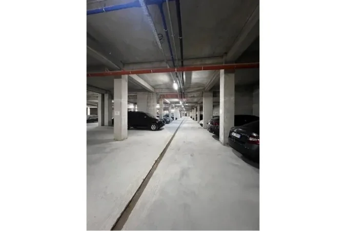 Tirane, jepet me qera apartament 2+1 Kati 4, 120 m² 900 € (QIRA APARTAMENT 2+1+2 ISH PROFARMA!)