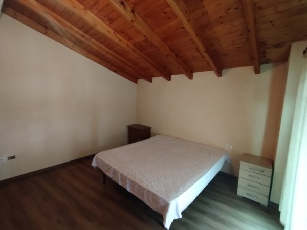Tirane, jap me qera apartament 1+1+Ballkon Kati 3,