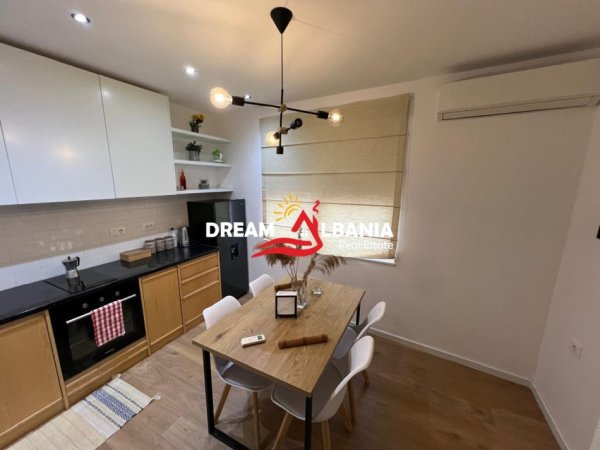 Tirane, jepet me qera apartament 1+1 Kati 2, 55 m² 55 € (Ne Qender te Tiranes, tek Rruga e Bogdaneve)
